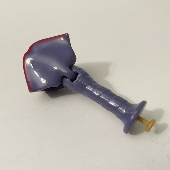 Legends of Batman Joker Action Figure Accessory Snapping Jaw Weapon - Picture 12 of 15